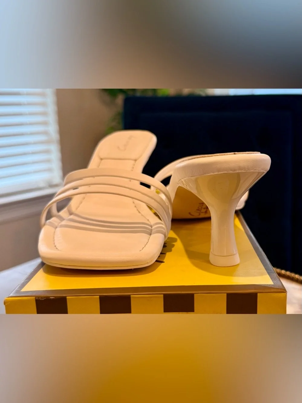 🚨Circus by Sam Edelman White Cecily Heeled Mules | Sz. 7.5M | (NWB) - Picture 3 of 9